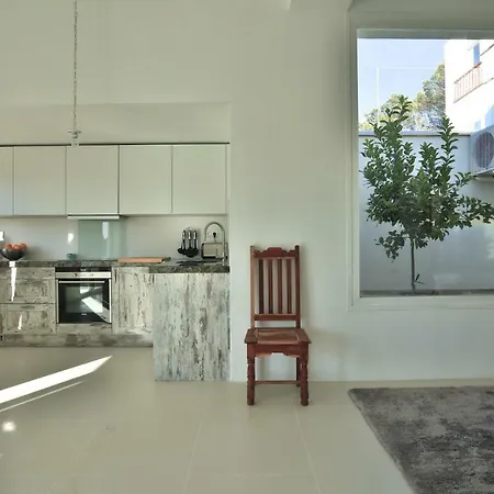 Villa C'an Petra, Carrer Club Robinson