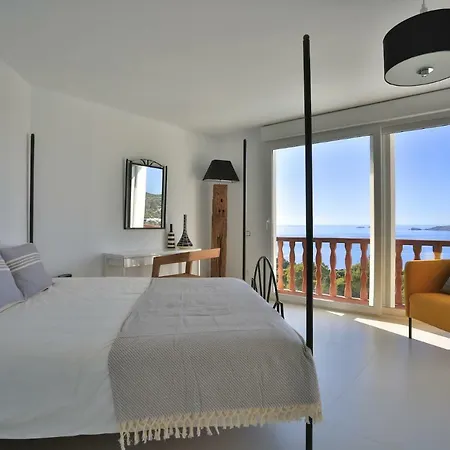 Villa C'an Petra, Carrer Club Robinson